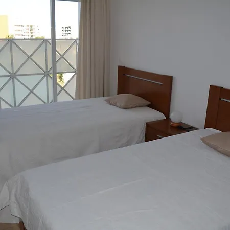 Torre Iberius Sleeps 4 * Armação de Pêra